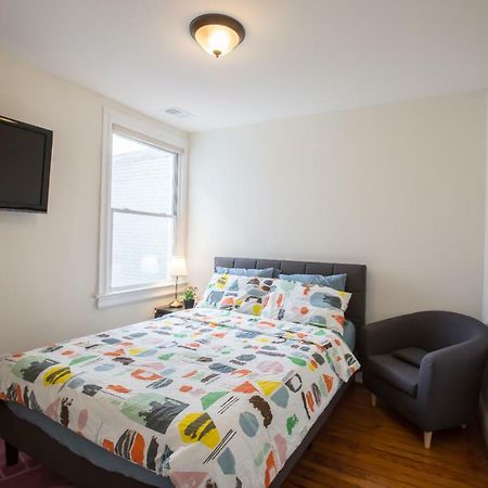 3-Min Walk To Petworth Metro Station ;10 Mins To Convention Center: Private Cozy And Quiet Bedroom And Bathroom 워싱턴 외부 사진